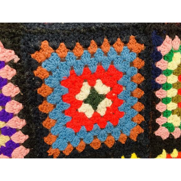 Vintage Hand Crochet Afghan Throw Granny Squares Retro Black Rainbow 70s Cottage - Picture 7 of 11